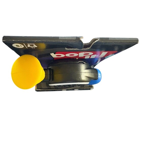 Hasbro Gaming Bop It Twist It Pull It Micro Series Plastic-Free Packaging New! - Picture 5 of 6